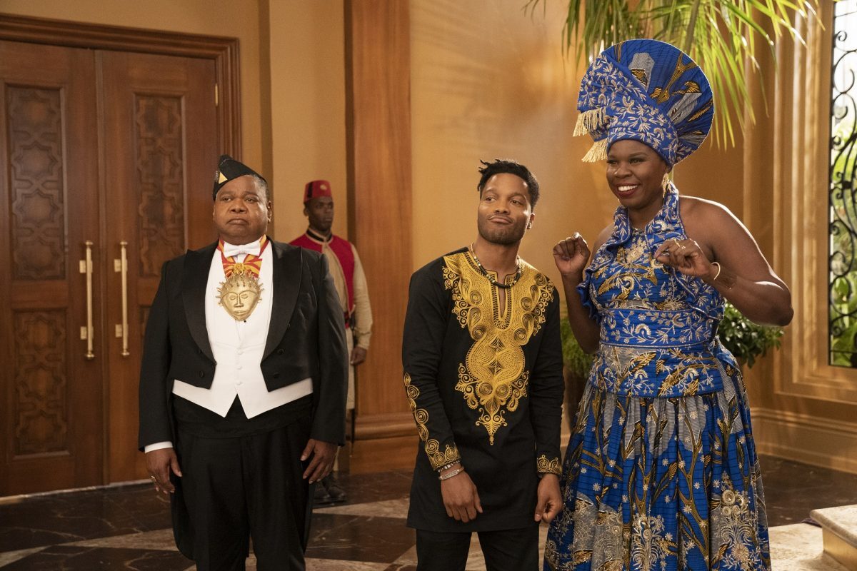 1026 reviews Coming to America sequel Paul Bates with Jermaine Fowler and Leslie Jones 1200x800 1614888970