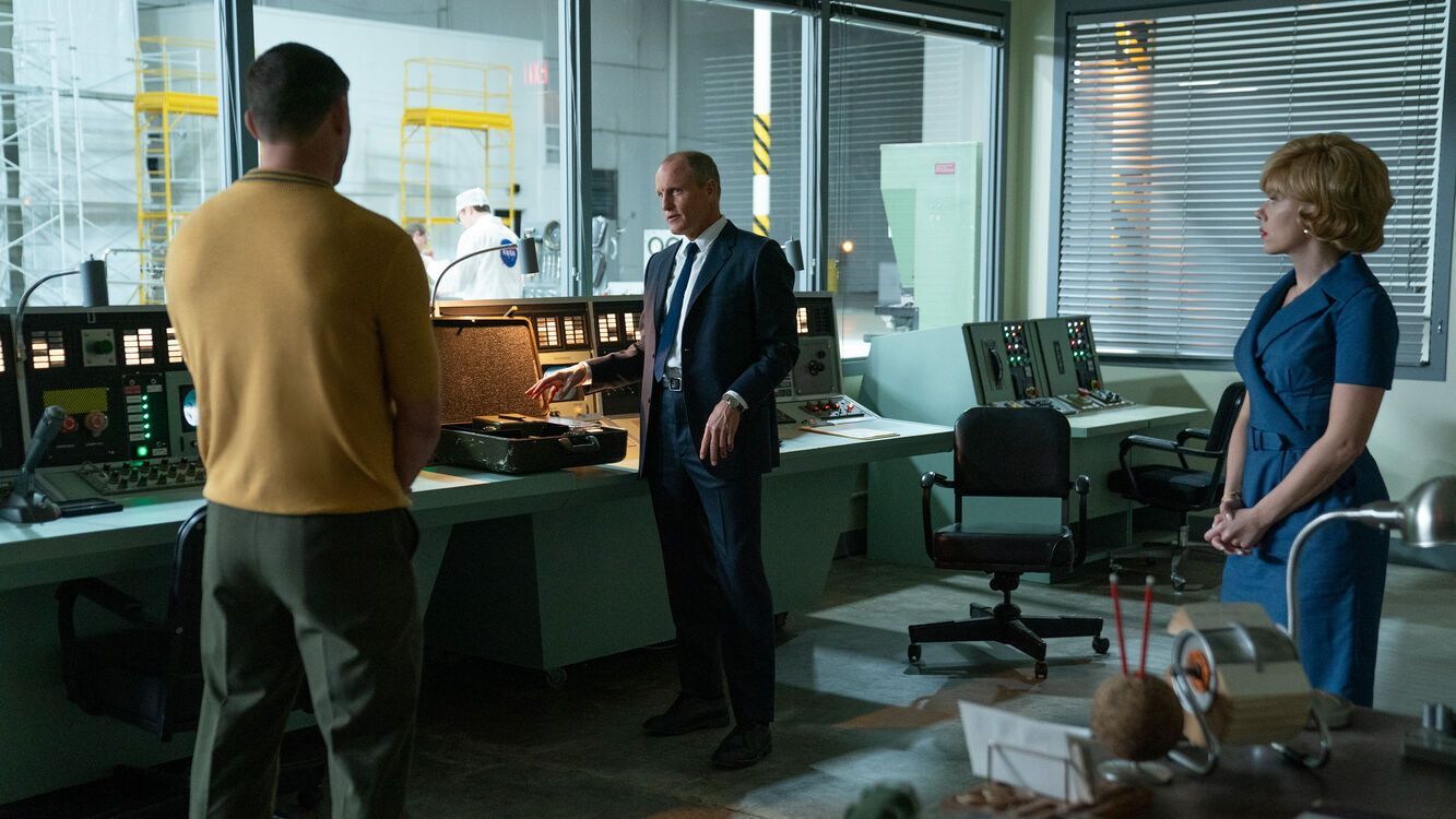 11727 reviews Fly Me to the Moon st 7 jpg sd low 2024 CTMG All Rights Reserved 1719528693