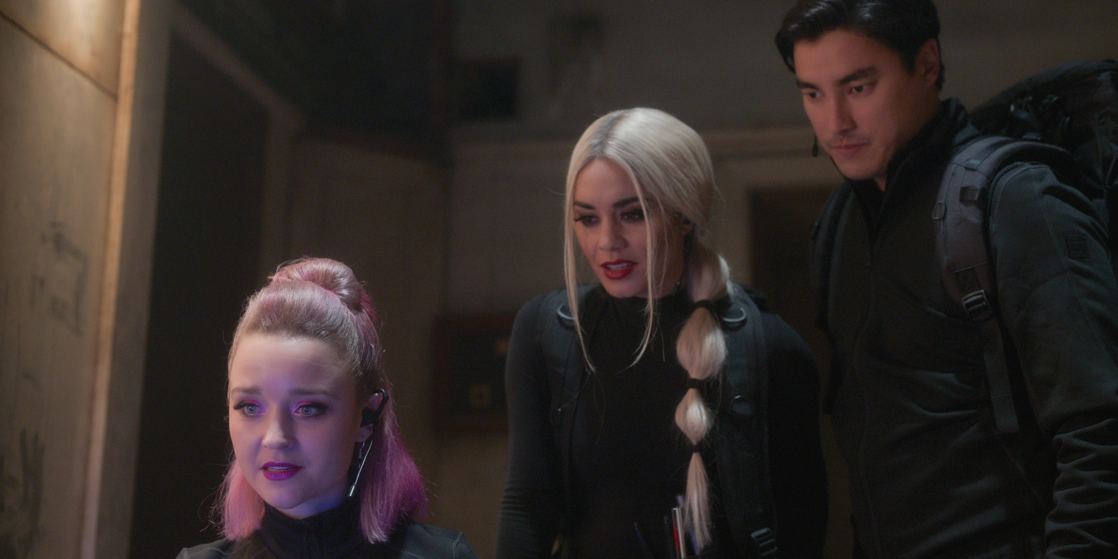 1263 reviews The Princess Switch 3 Romancing the Star 01 00 00 00r 1637314407