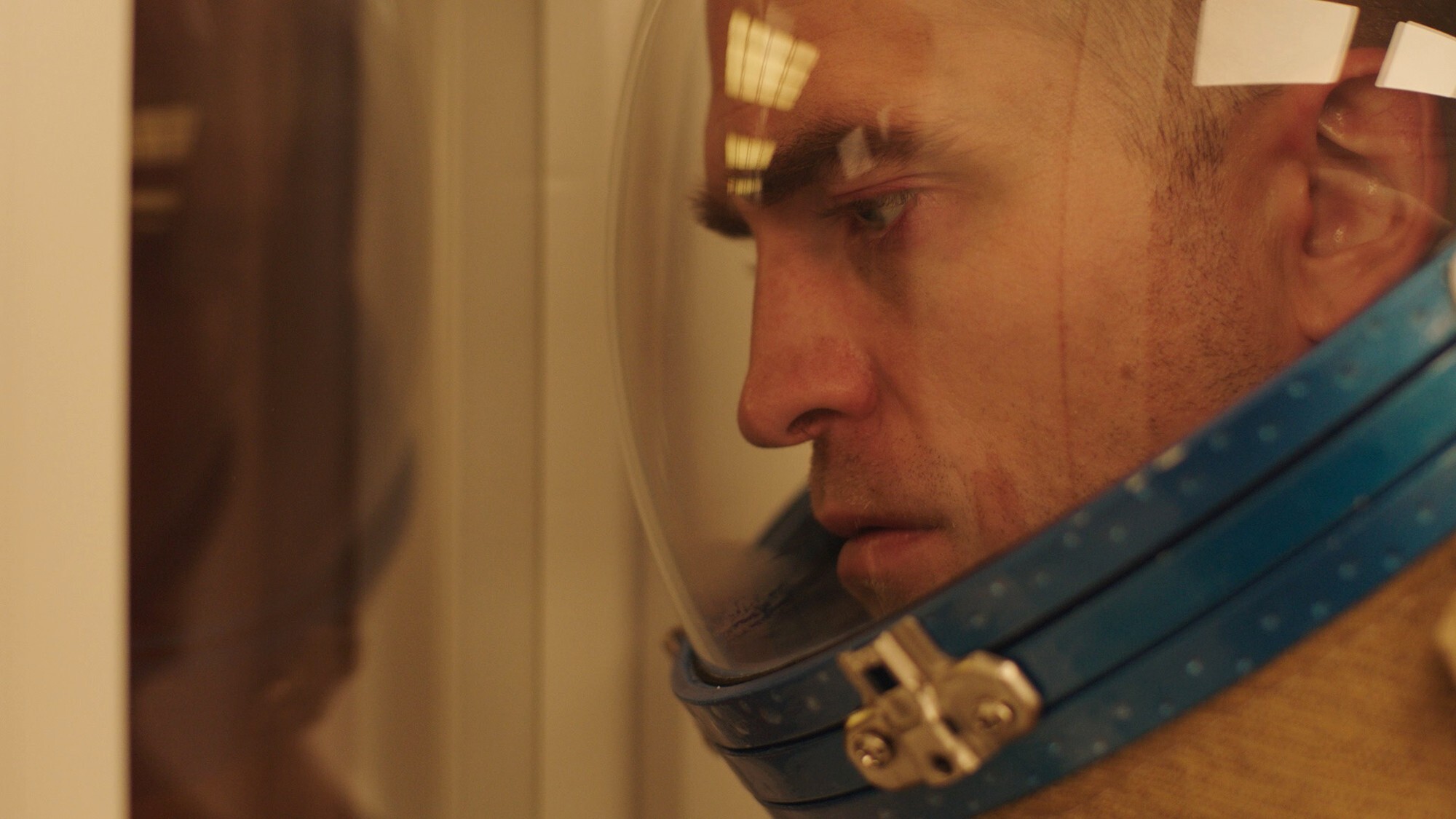 1317 reviews high life robert pattinson 1 1646319877