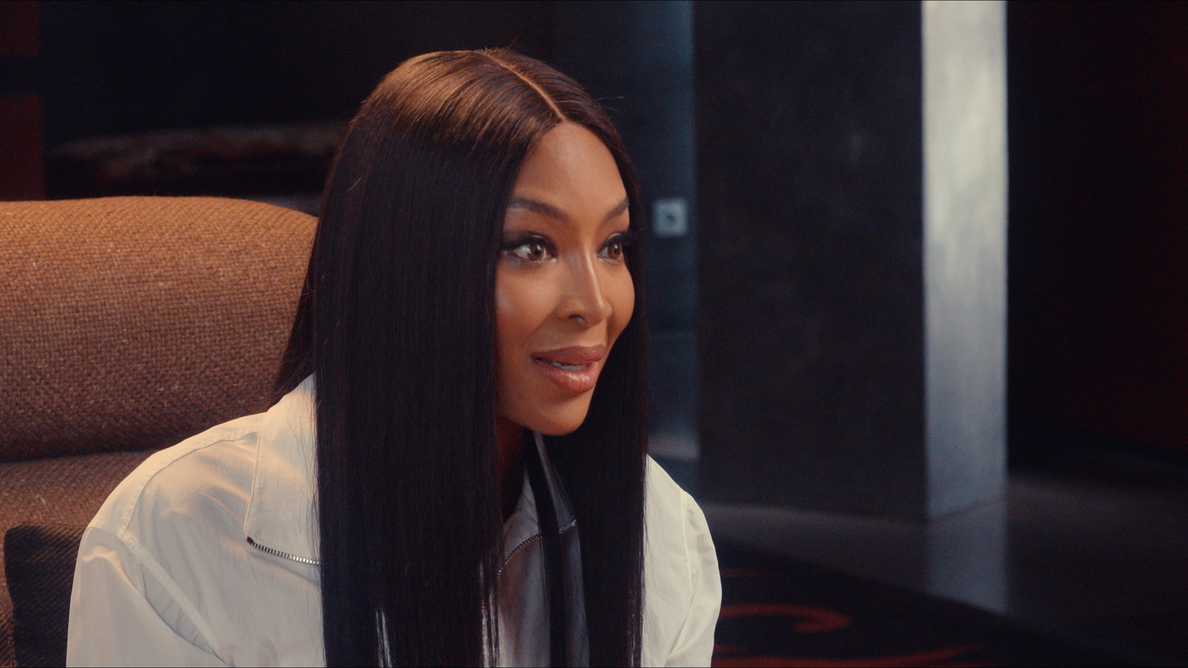 13275 reviews In Vogue The90s Naomi Campbell 1726151612