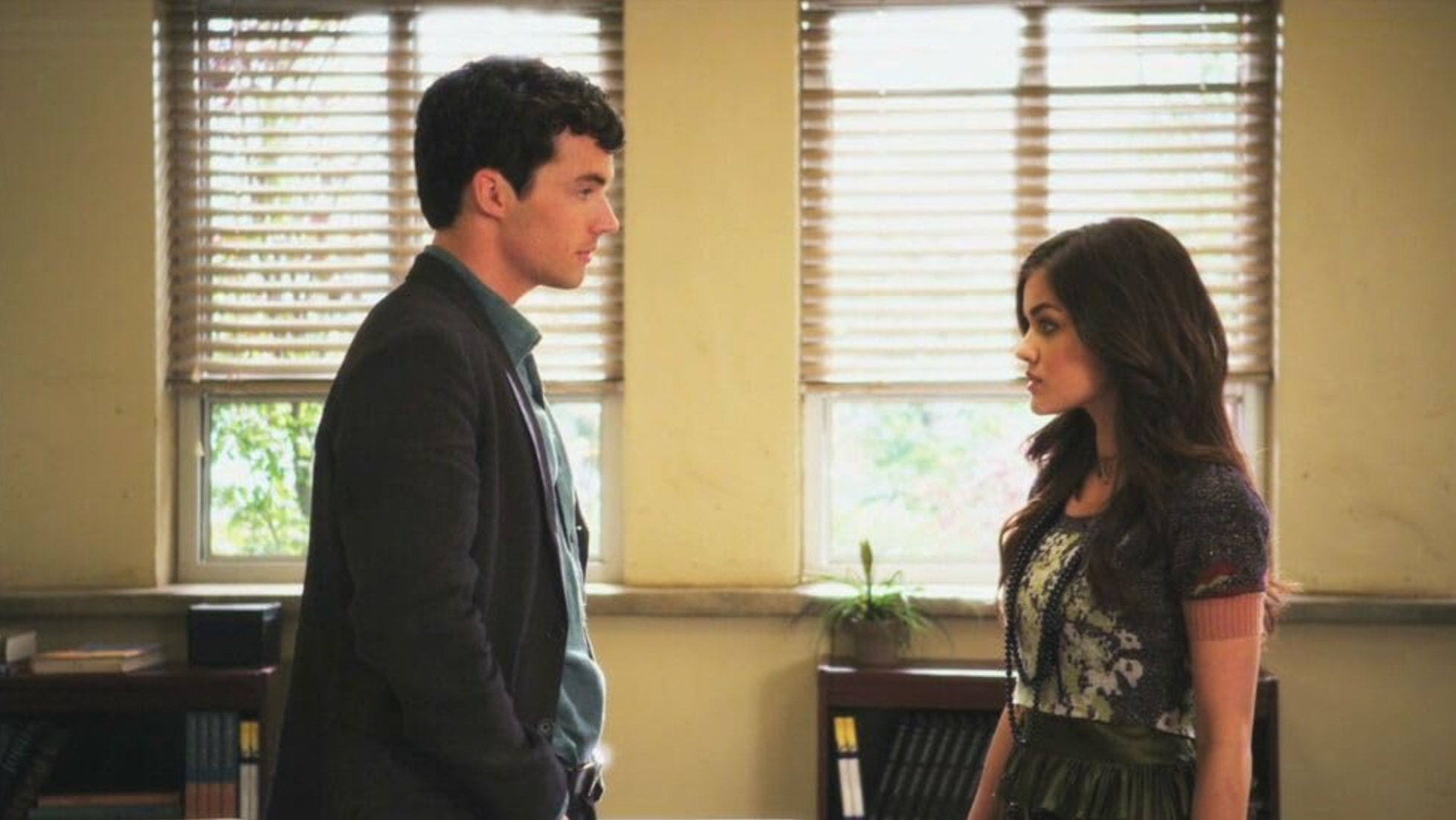 14034 reviews pretty little liars 1729090227