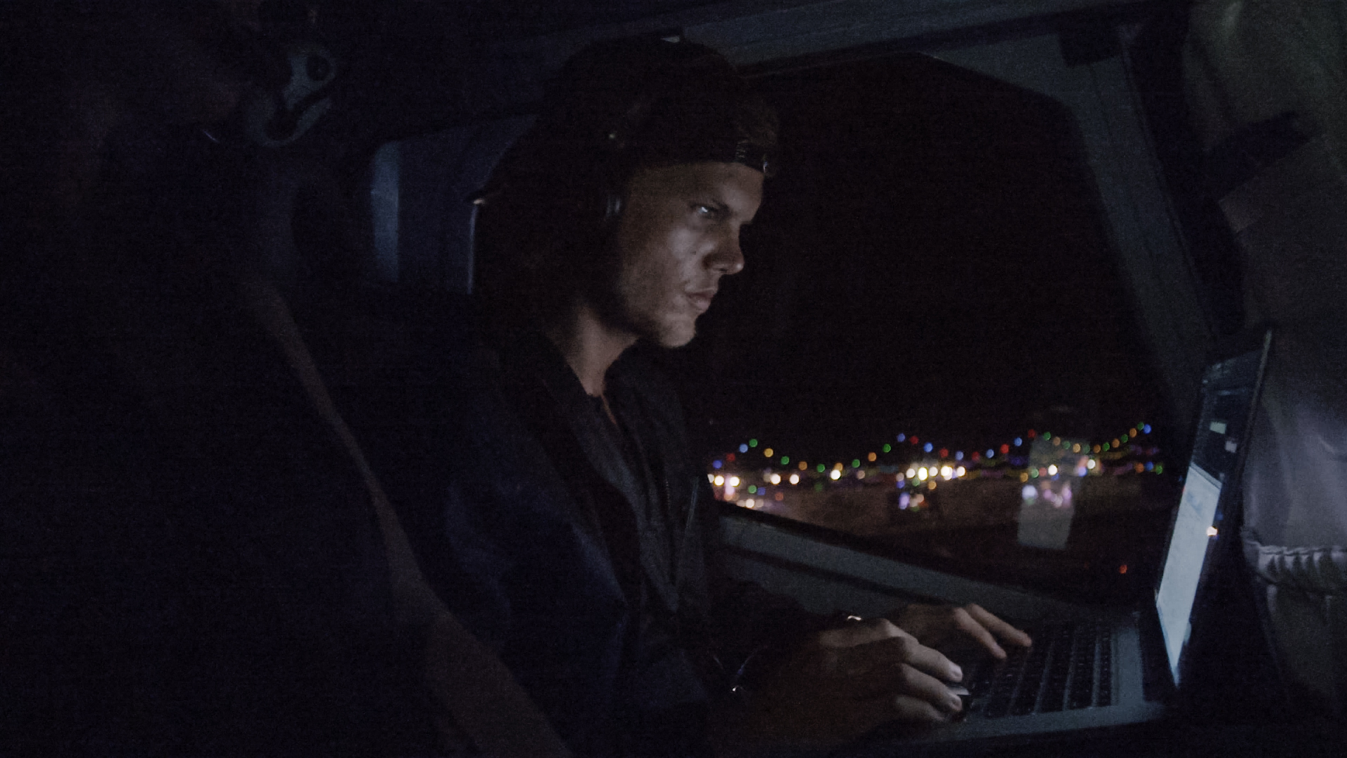 15455 reviews Avicii I m Tim n 00 35 25 08 horizontal 1735328086