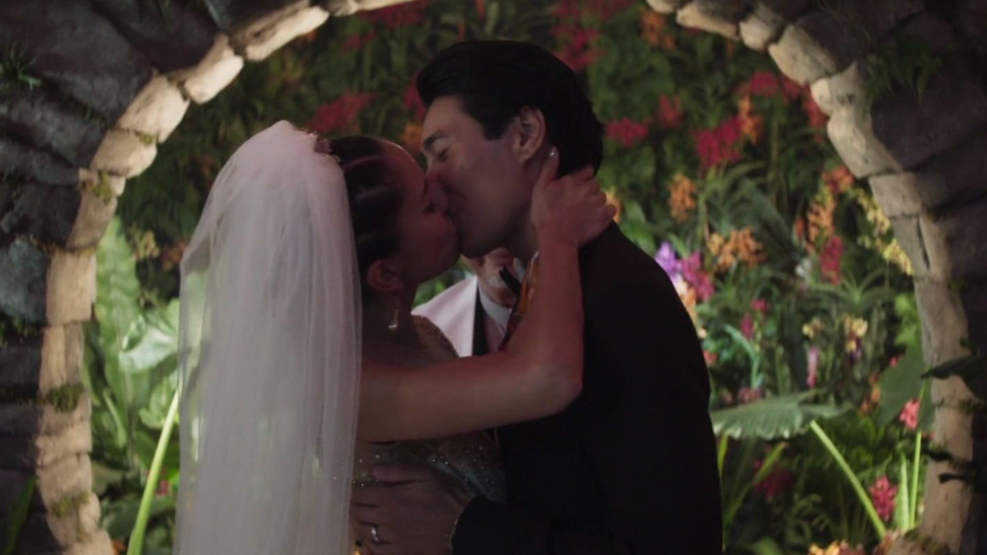 16278 reviews crazyrichasians 1739479046