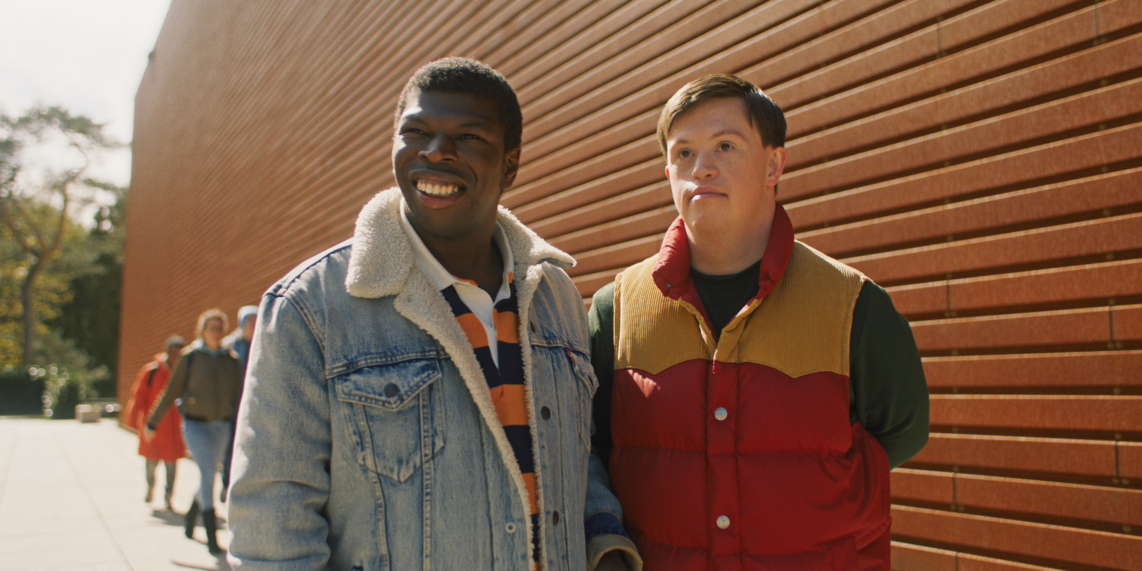 16839 reviews bennie afl1 Still 01 1 1742468549