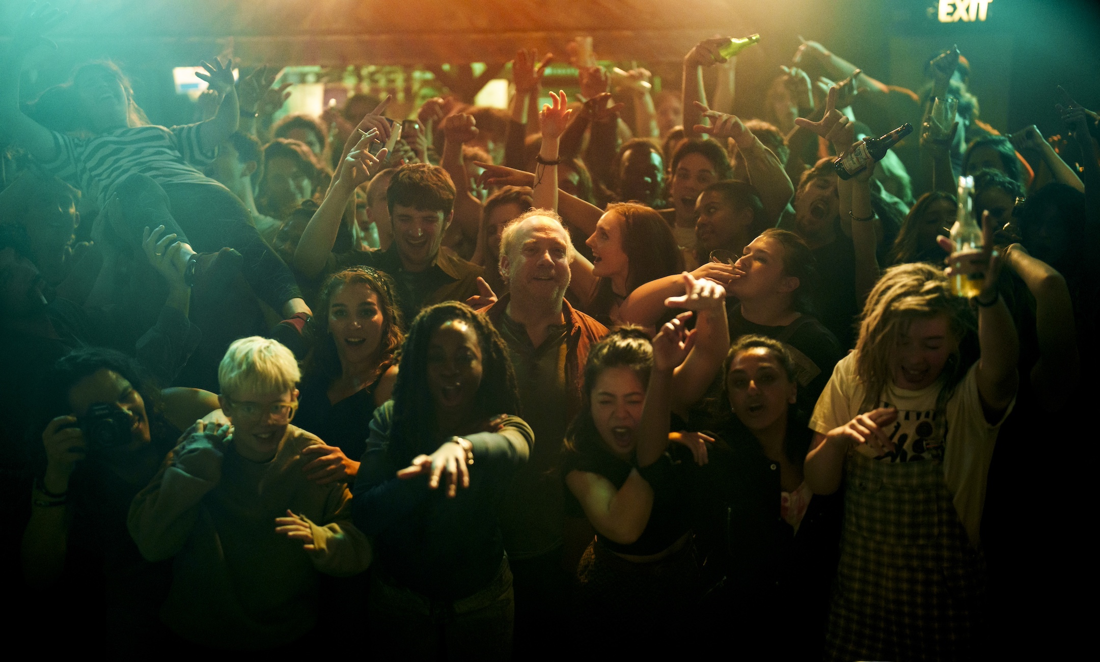 17004 reviews Black Mirror s7 paul giamatti 1744123115