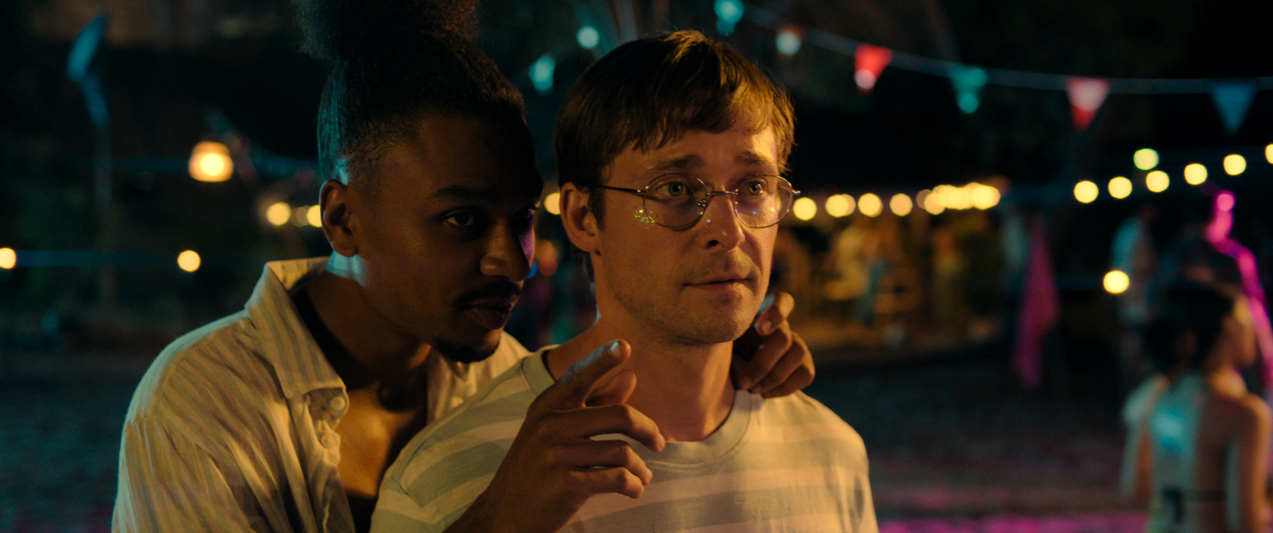 17928 reviews Full Moon st 5 jpg sd high 1749733141