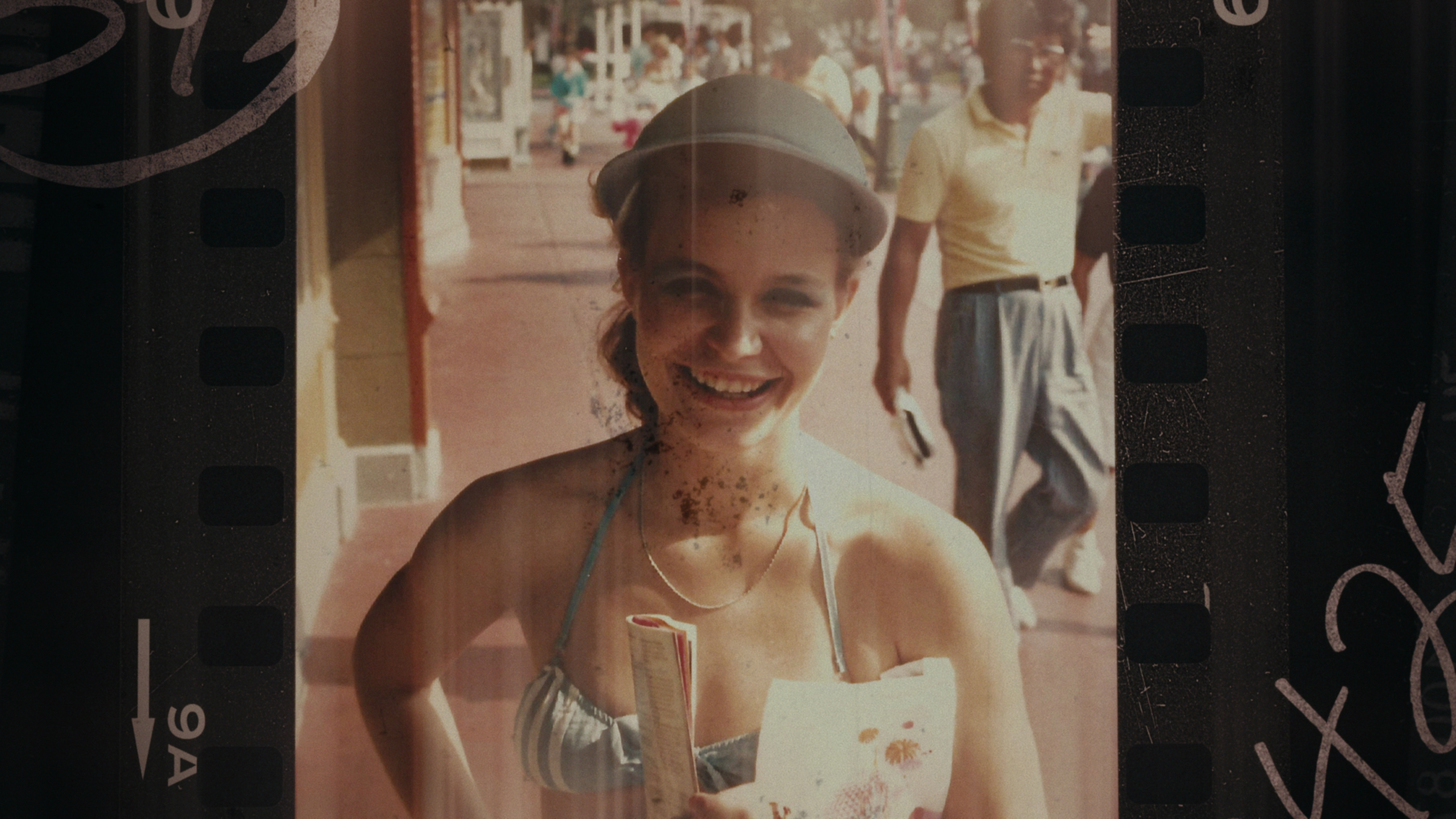 1824 reviews Girl in the Picture 00 03 21 21 1657187892