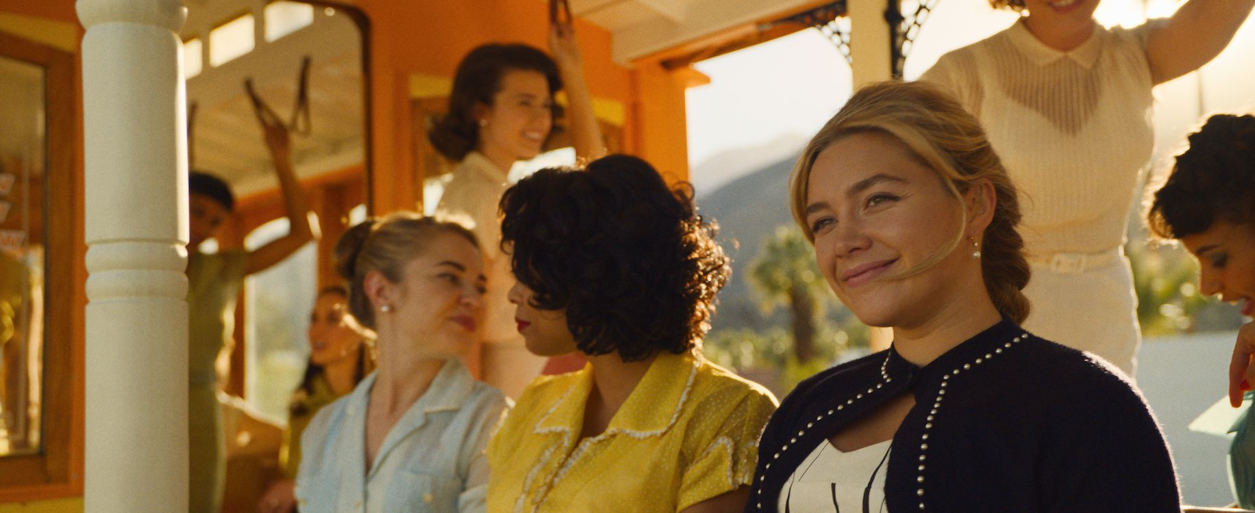 2550 reviews Don t Worry Darling st 1 jpg sd low Copyright 2022 Warner Bros Entertainment Inc All Rights Reserved Photo Credit Merrick Morton 1663750203