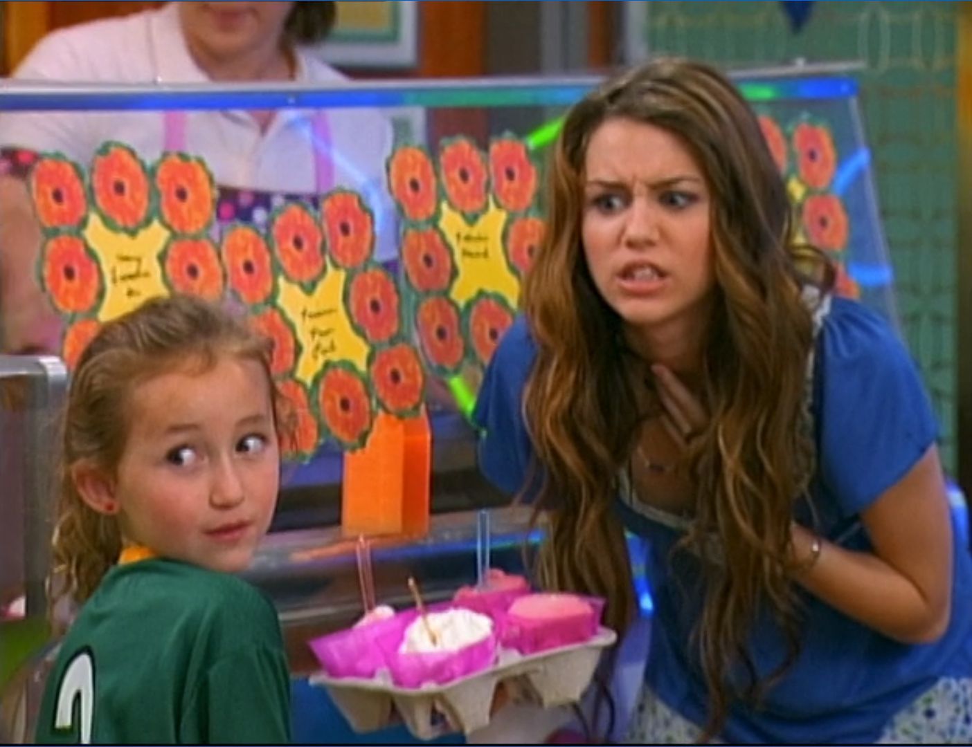 4200 reviews noah cyrus 714b19484fdc47c4ad4b20c04ad927eb 1680011925