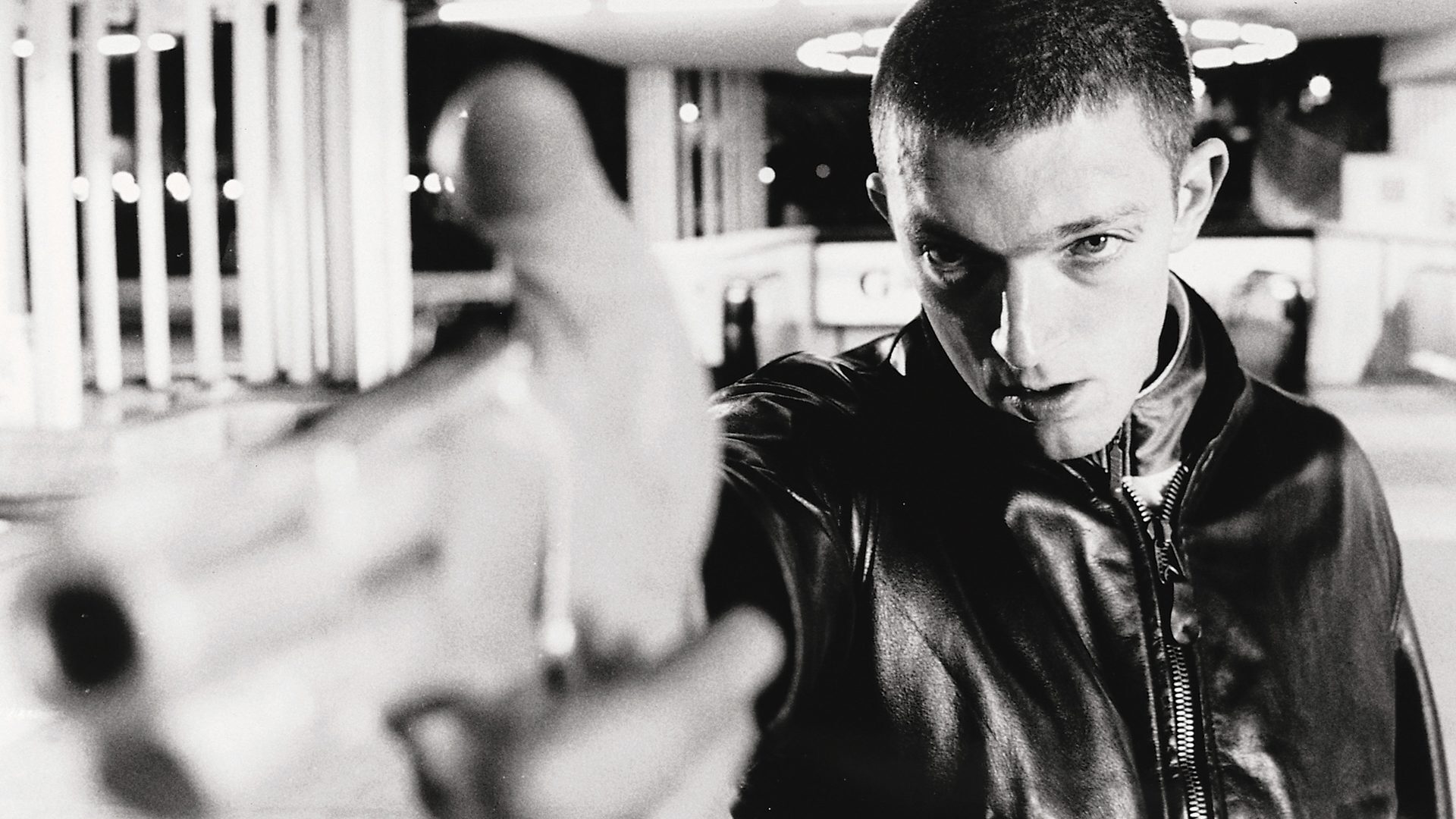 4893 reviews la haine 5 1685630340