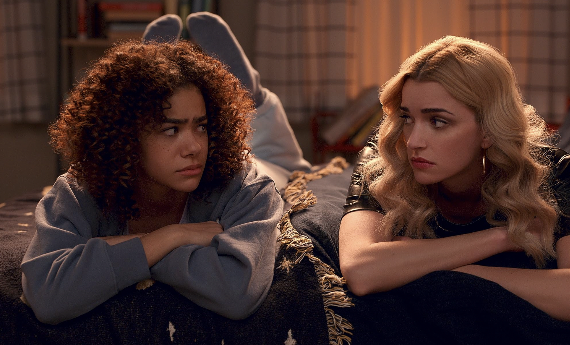 5784 reviews Ginny and Georgia 1694118911