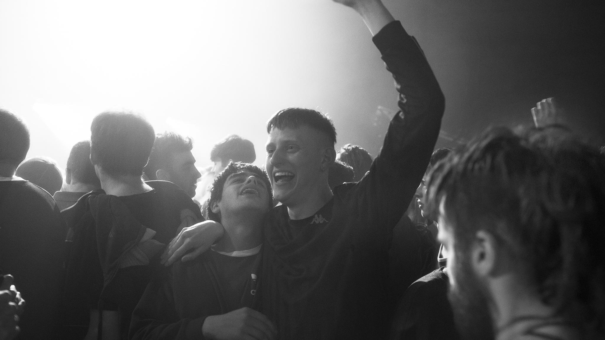 608 reviews beats 1547720642