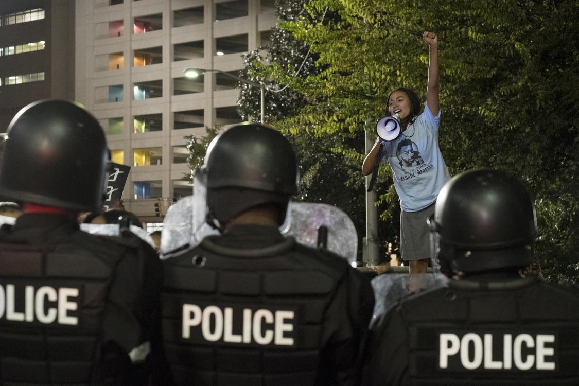 614 reviews The Hate U Give st 9 jpg sd low 2018 Twentieth Century Fox Film Corporation All Rights Reserved 1548504272