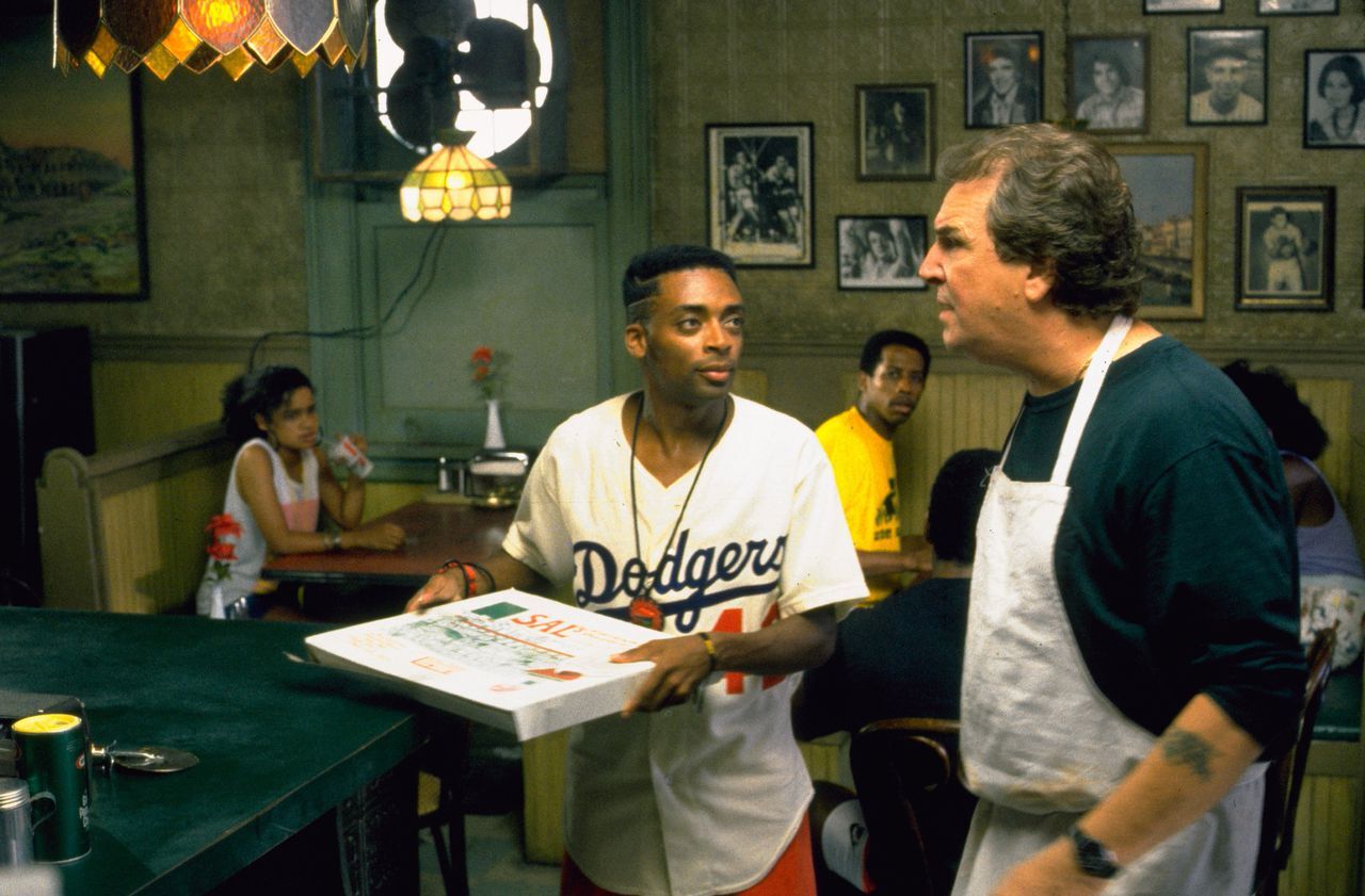 877 reviews do the right thing 1591869404