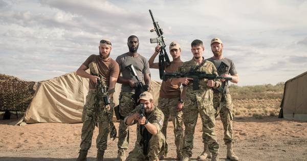 937 reviews Commando 1598770211