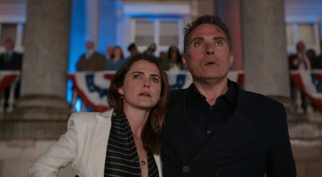 14101 reviews The Diplomat n S2 E3 00 45 49 13 RC 1729555983