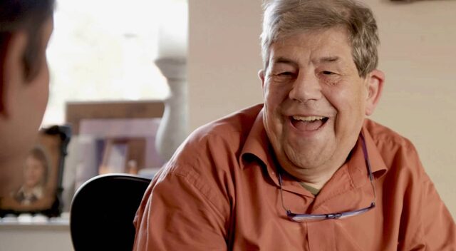 Joost Prinsen lacht tijdens interview