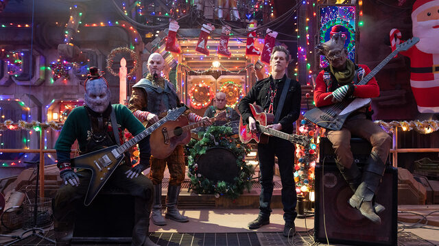 4464 reviews guardians holiday special 2 1682625241