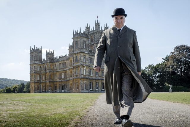 730 reviews Downton Abbey st 1 jpg sd low 2018 FOCUS FEATURES LLC ALL RIGHTS RESERVED 1568295437
