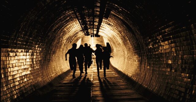 896 reviews 28 weeks later 6 1594898000