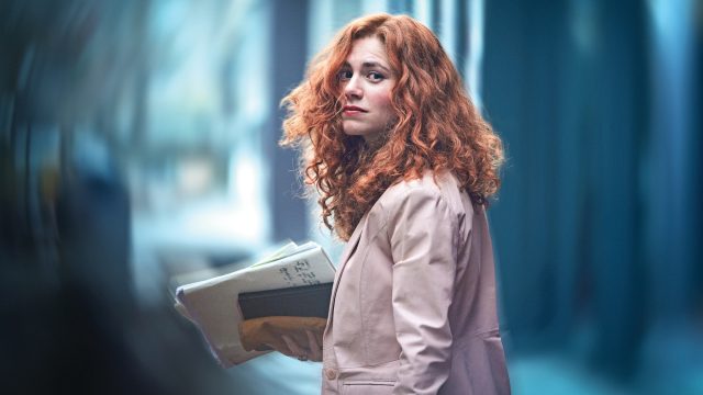 Hanna van Vliet als Emma Maas