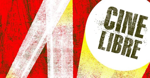 Titel van de documentaire 'Cine Libre' getekend in schijnwerpers.
