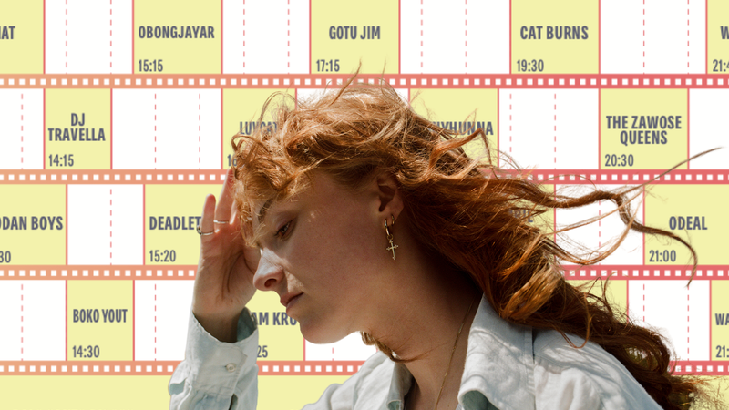 Een collage van Froukje die een hand naar haar hoofd doet, voor een achtergrond van het Lowlands blokkenschema.