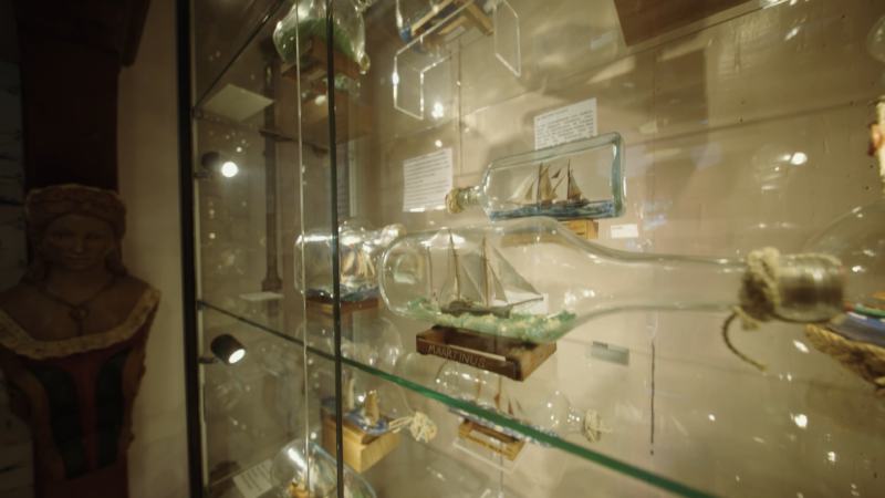 NPO Cultuur Flessenscheepjesmuseum 6