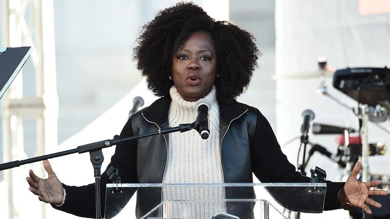 Viola Davis tijdens haar speech bij de Women's March in Washington in 2018.