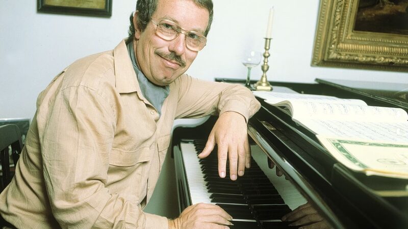 Pianist louis van dijk in 1980