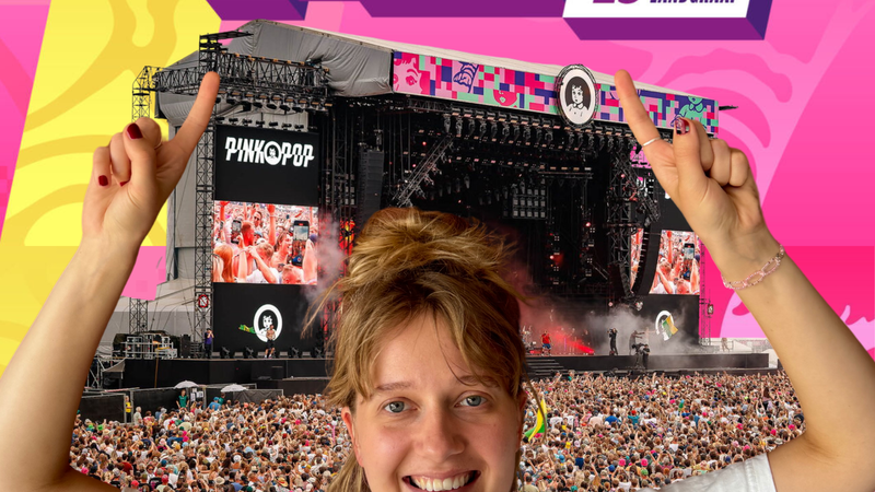 Collage van het pinkpop logo, met een podium ervoor en Pieteke 9die de tips geeft) die daarnaar wijst.