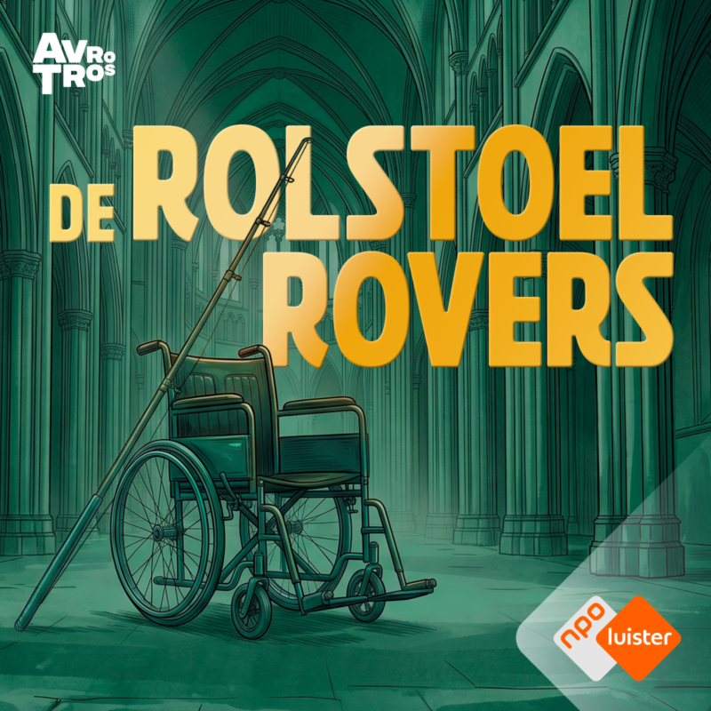 De cover van de podcast. Het is een groene, geillustreerde afbeelding van een rolstoel met een hengel ertegenaan, die in een lege kerk staat. Voor op deze afbeelding staan grote gele letters 'De Rolstoel Rovers'.
