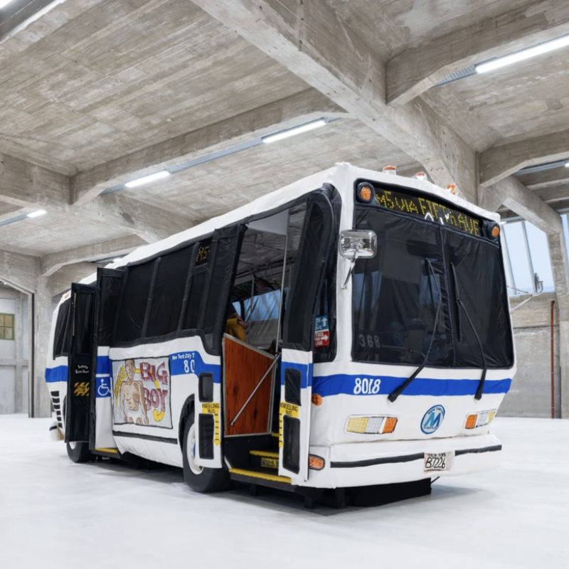 Bus Red Grooms NPO Cultuur