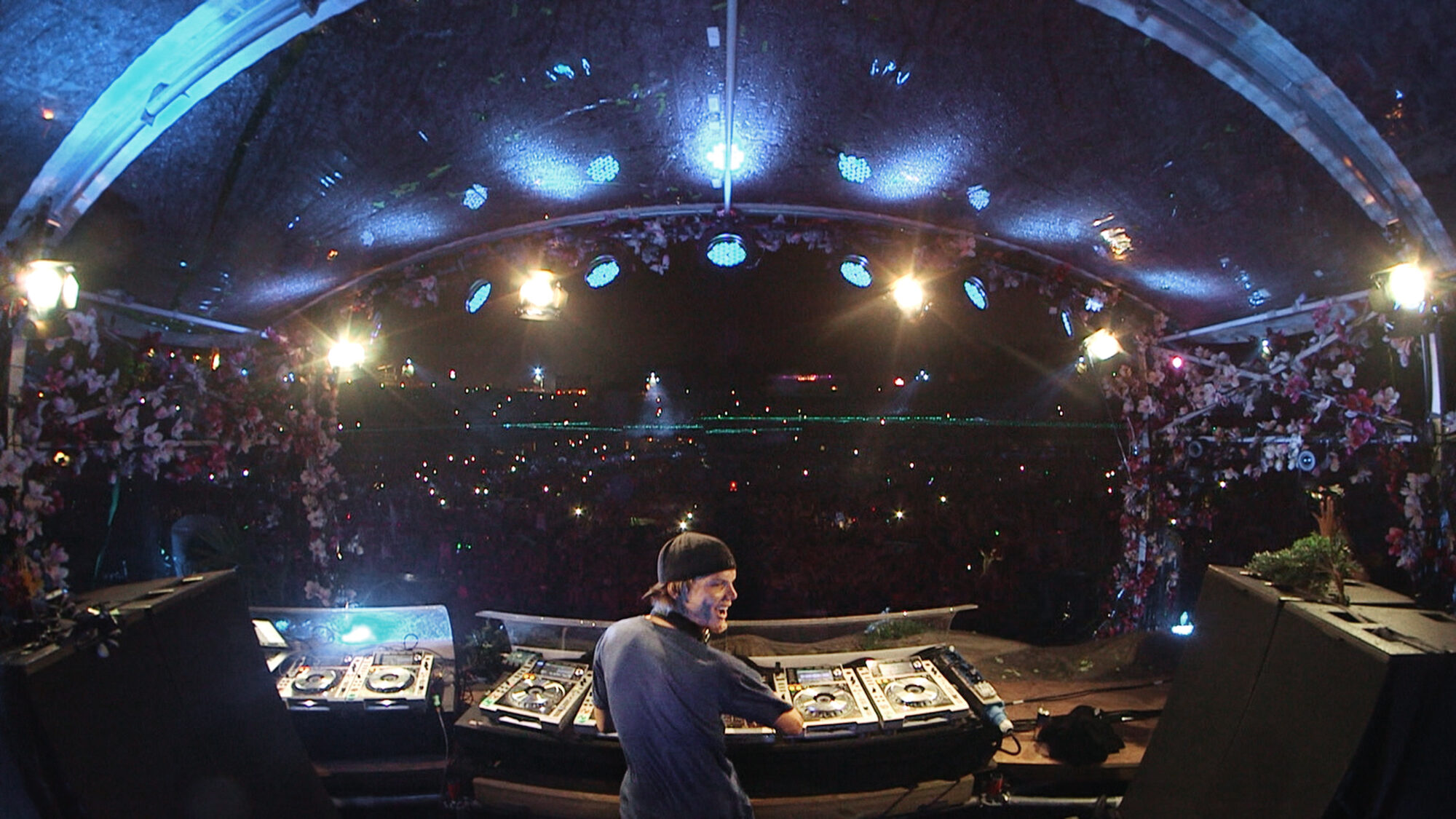 15455 reviews Avicii I m Tim n 00 28 00 22 horizontal 1735327503