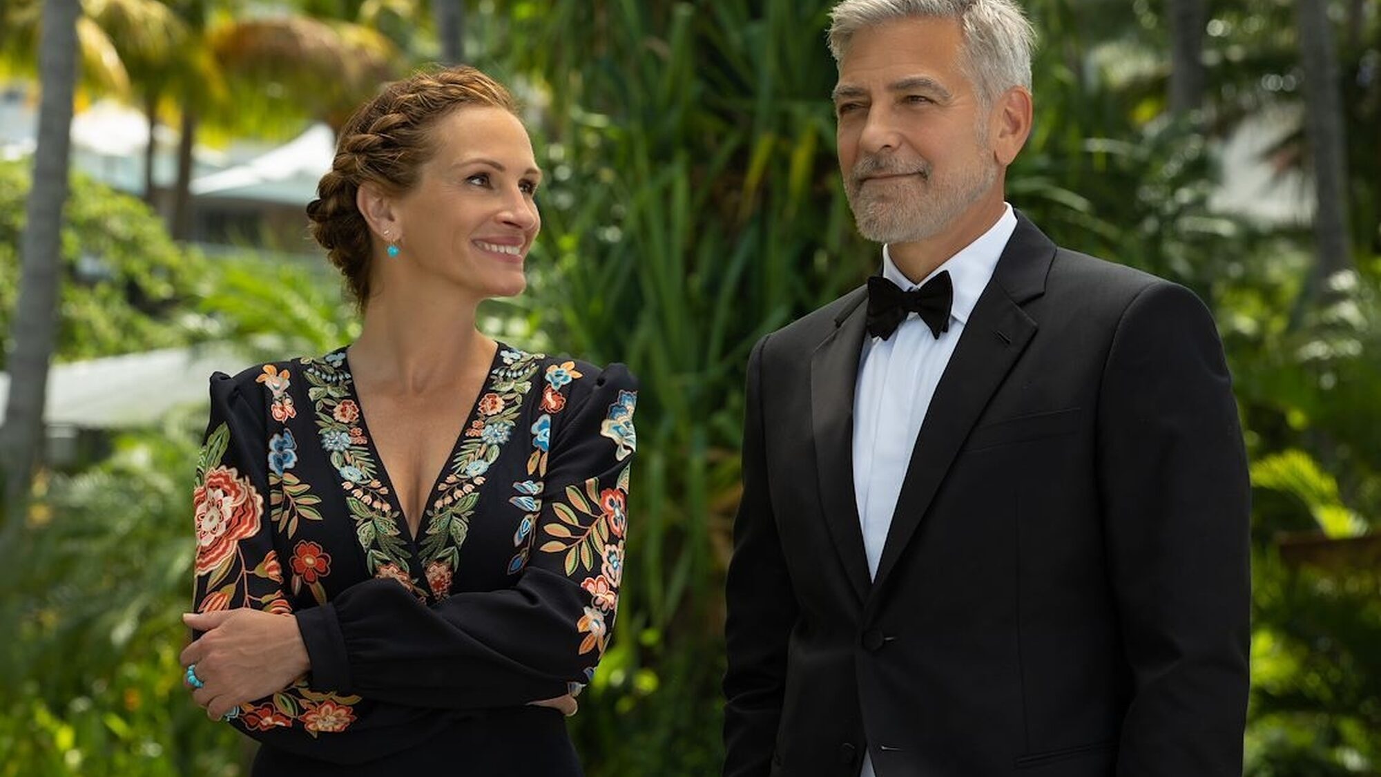 2682 reviews Ticket to Paradise st 12 jpg sd low Copyright 2022 Universal Studios All Rights Reserved 1664370086