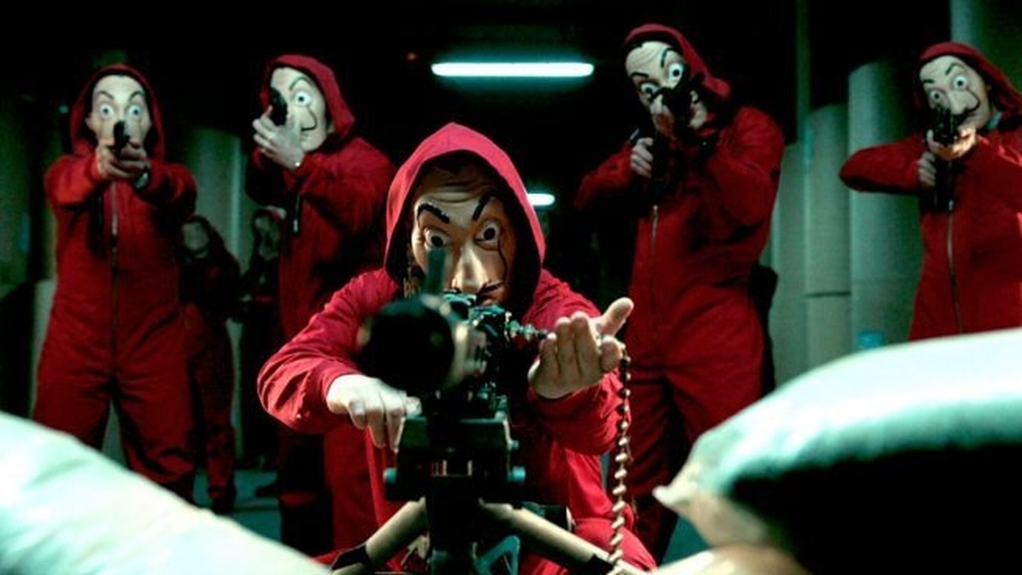 414 reviews la casa de papel la nueva serie de ladrones de antena 3 2 655x368 1515577682