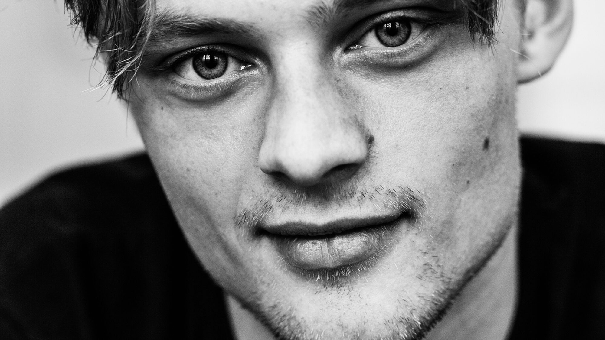 578 reviews Jonas Smulders c Janeyvan Ierland 1542266909