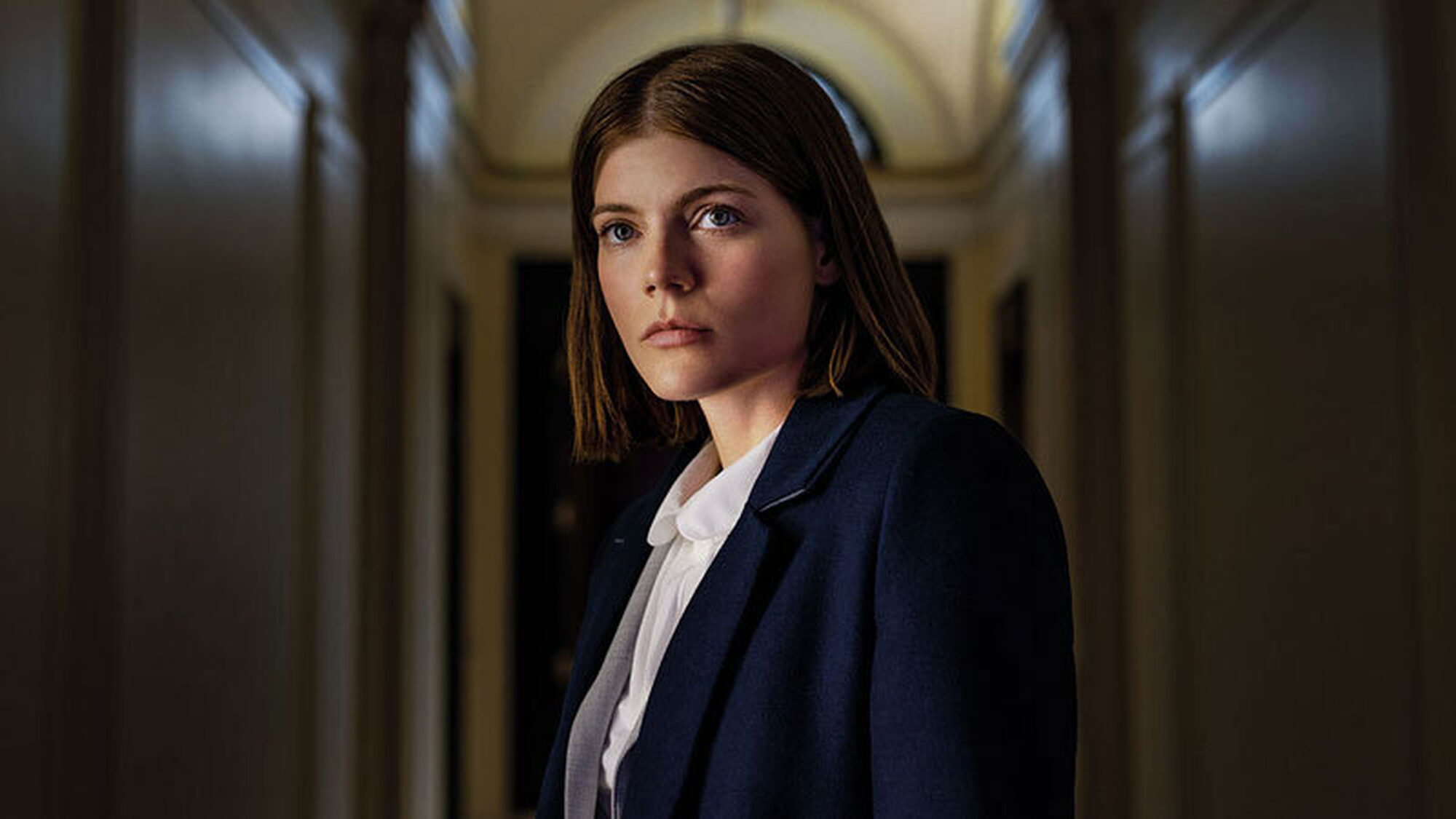 698 reviews The Rook 1562174217