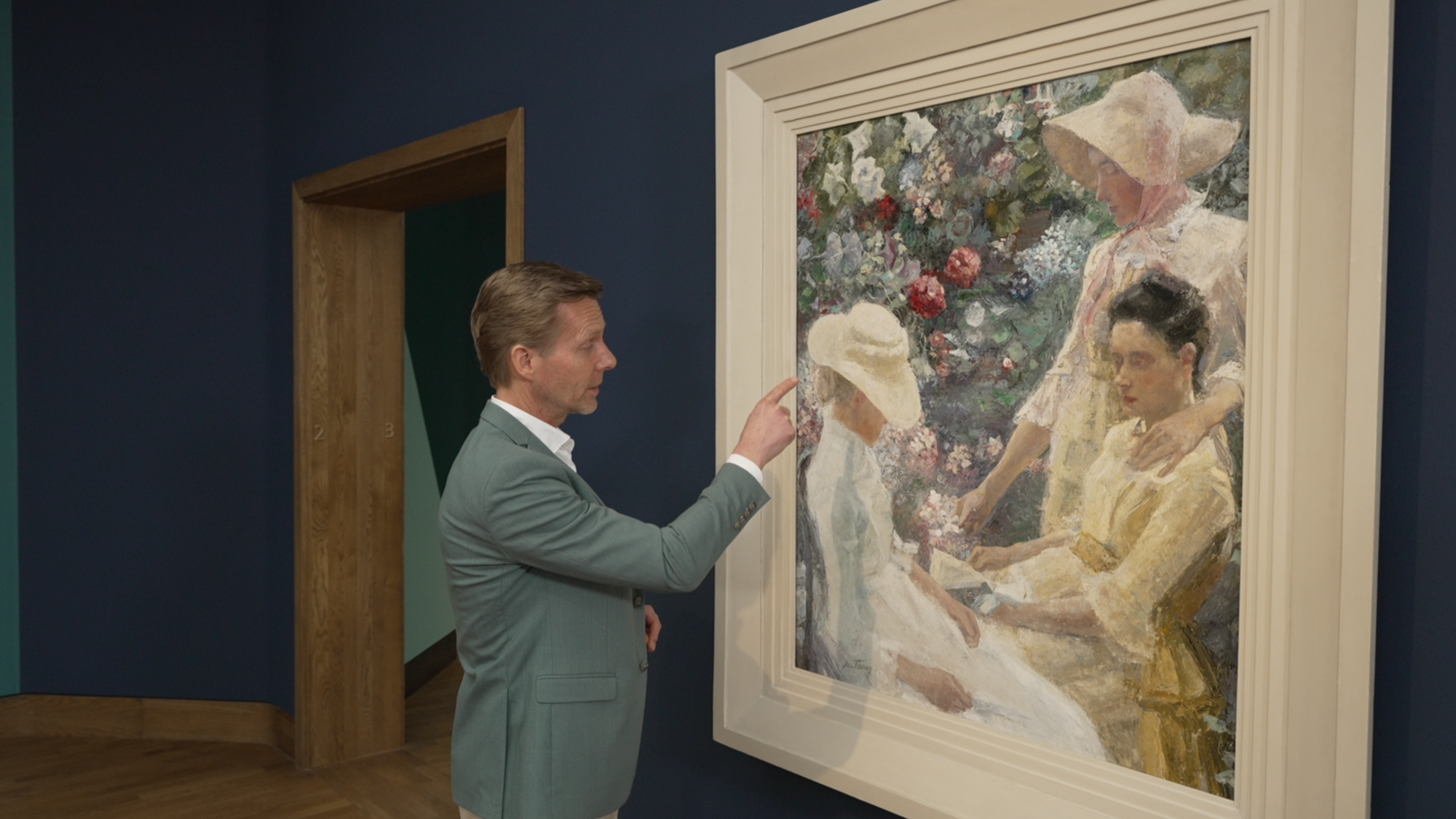 Marc de Beyer voor een schilderij van Jan Toorop