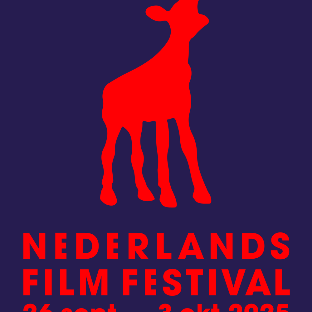 Logo van het Nederlands Film Festival. Je ziet de contouren van een kalf wat omhoog kijkt. Het logo is rood tegen een donkerpaarse achtergrond. Onder de kalf staan de letters NEDERLANDS FILM FESTIVAL 26 sept - 3 okt 2025.