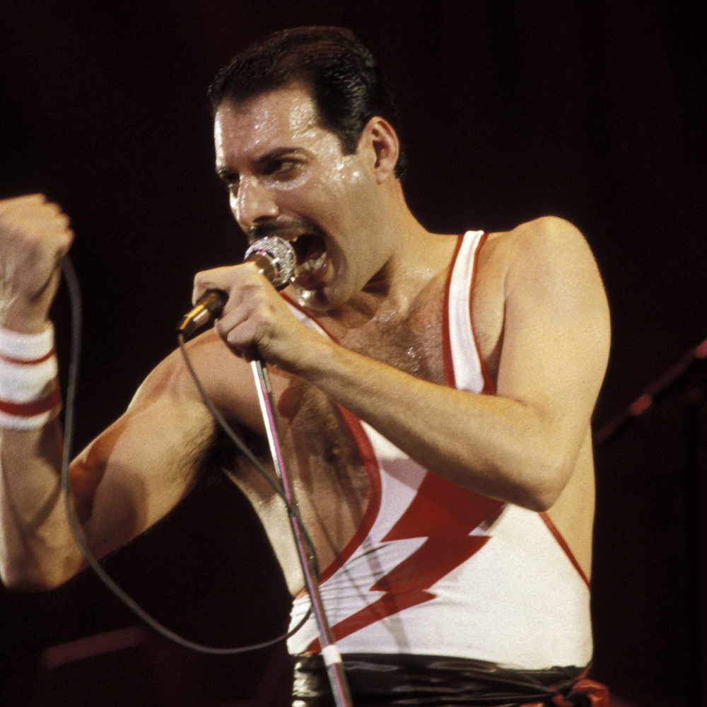 Freddie Mercury treedt op