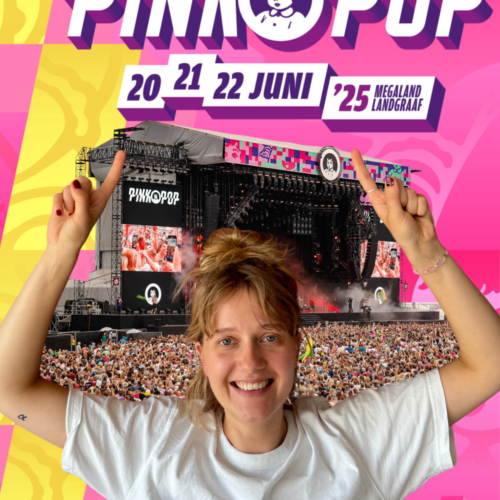 Collage van het pinkpop logo, met een podium ervoor en Pieteke 9die de tips geeft) die daarnaar wijst.