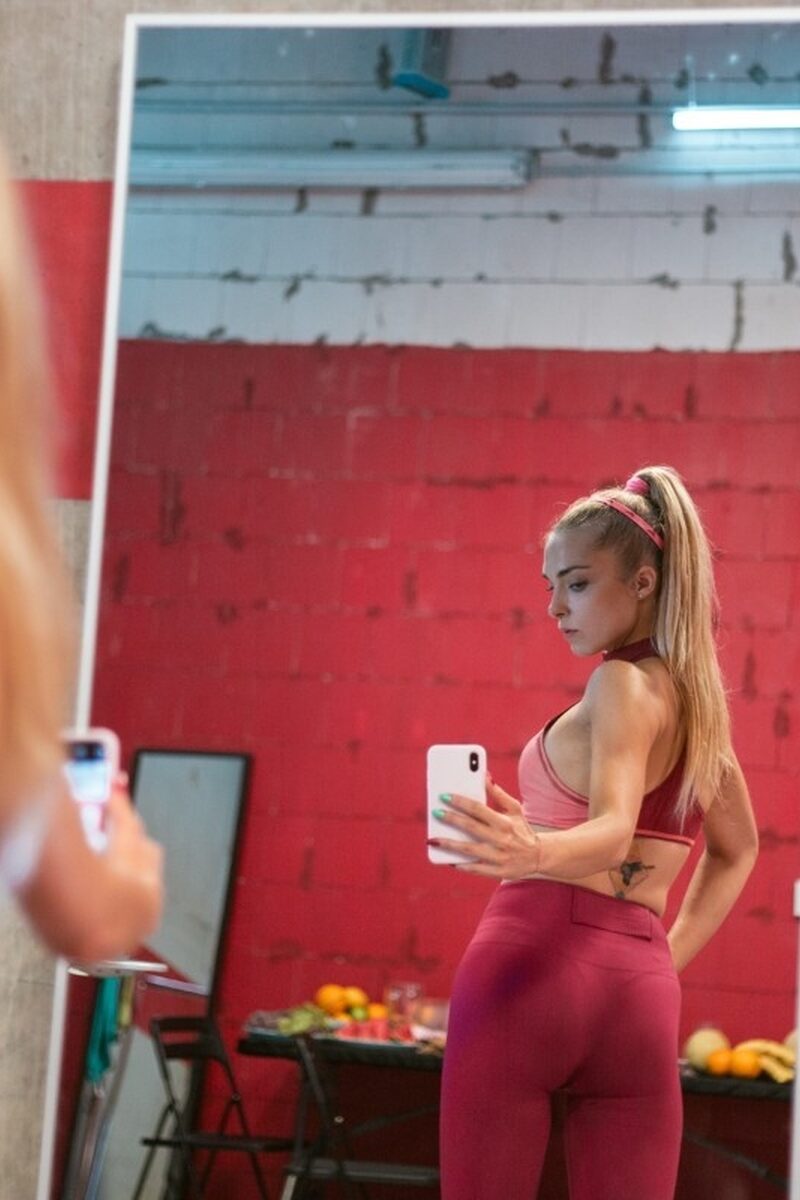 1009 reviews Sweat Film 1611742120