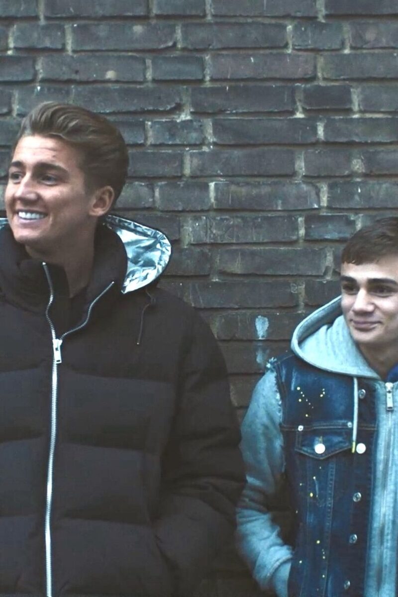 1235 reviews Mart Hoogkamer 1 1633615994