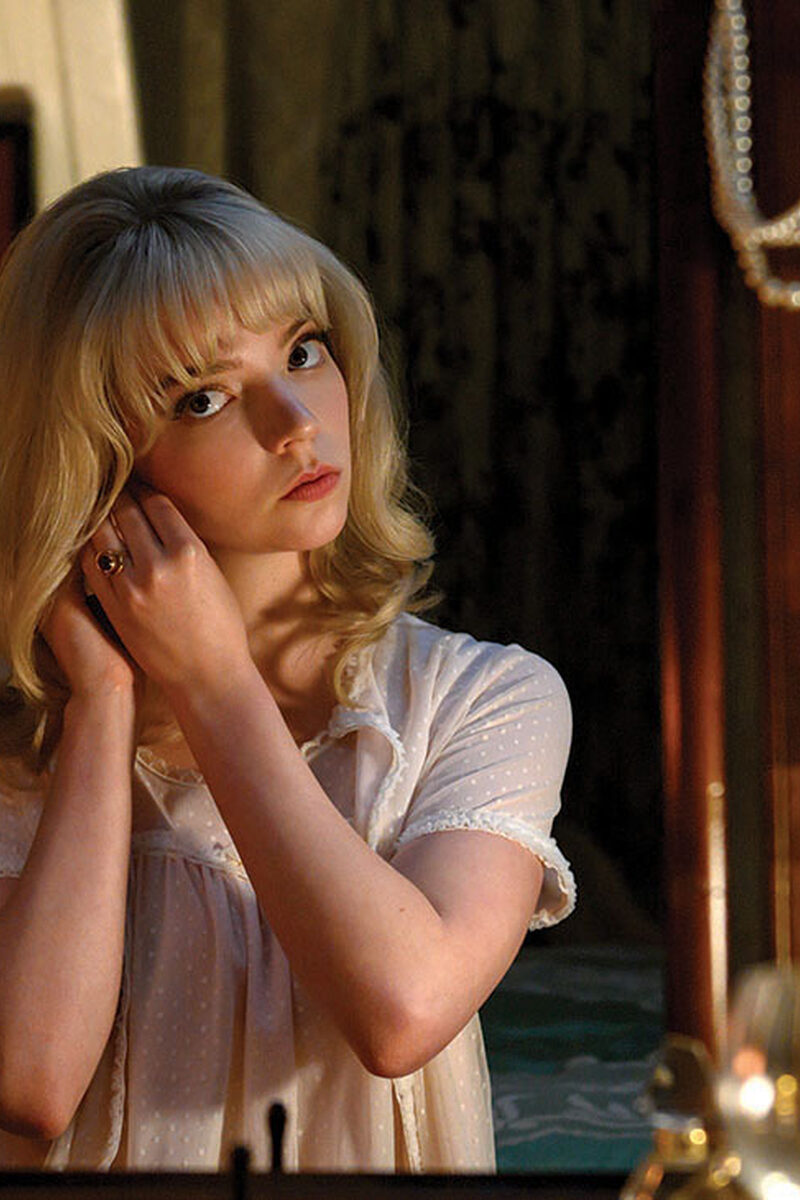 1254 reviews last night in soho 1 1636018541