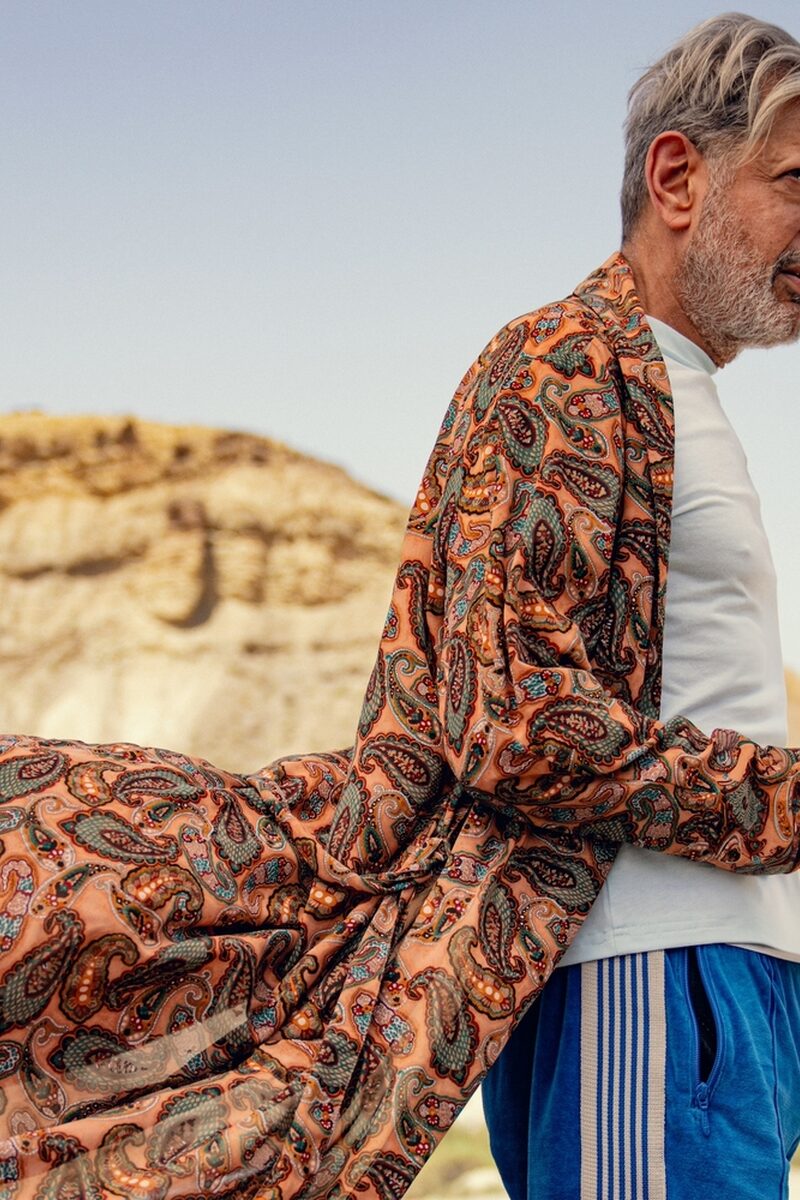 12748 reviews KAOS Netflix Image 94 1724178859