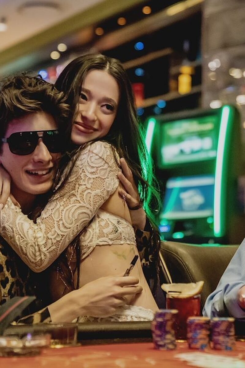 14265 reviews Anora st 13 jpg sd low 2024 Universal Studios All rights reserved 1730296342