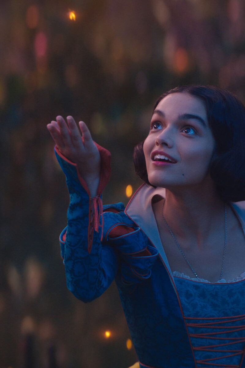 16806 reviews SNOW WHITE dtrl2 uhd r709f stills 241030 089286 1742322768