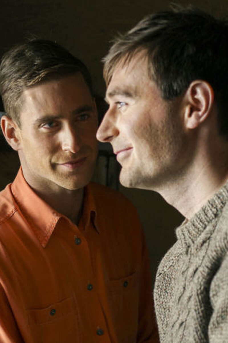 523 reviews man in an orange shirt 1 1532614139